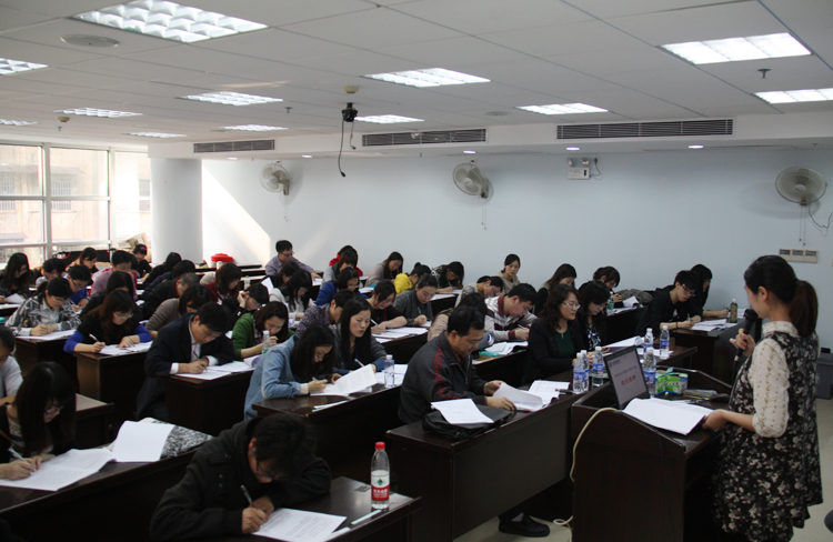 V_Arؔ2012ՓĴq